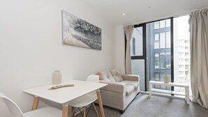 Unclassified image, 3 of 10, button - Stylish Modern Studio, Queens Resid, Gym & Pool (Auckland)