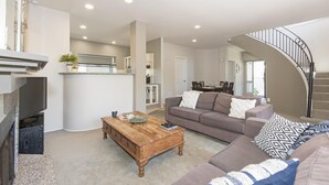 Apartment, 3 Bedrooms | Living area - Large Mission Bay Apartment (Auckland)