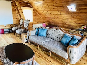 Elite-huvila, 4 makuuhuonetta | Oleskelualue | Takka