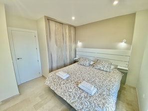 Appartement Supérieur, vue mer, en bord de plage
