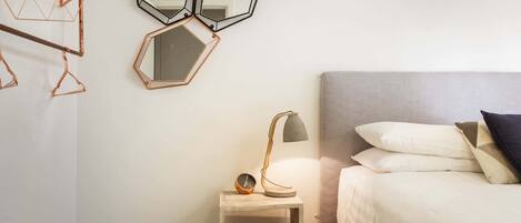 2 sovrum, skrivbord, strykjärn/strykbräda och wi-fi