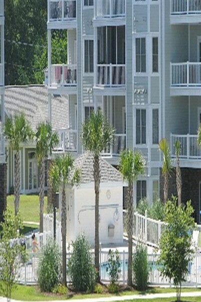 Myrtlewood 2BR/2BA condo, just 5 minutes drive to Broadway at the Beach