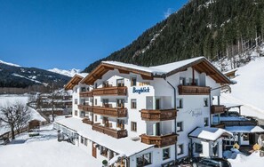 Exterior - Hotel Bergblick (Racines)