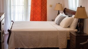 Comfort Room - The Pub Comfort Suites (East End)