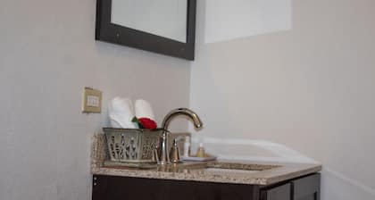 The Pub Comfort Suites