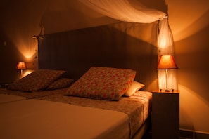Triple Room (La Pierre Blanche) | Individually decorated, individually furnished, blackout drapes