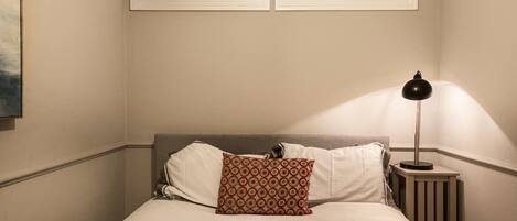 1 chambre, fer et planche à repasser, Wi-Fi, draps fournis
