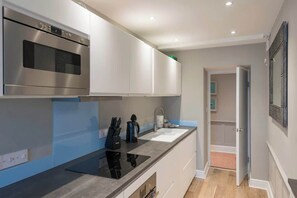 Fridge, microwave, oven, stovetop - Nelson East: Central, modern 1 bed apartment (Ramsgate)