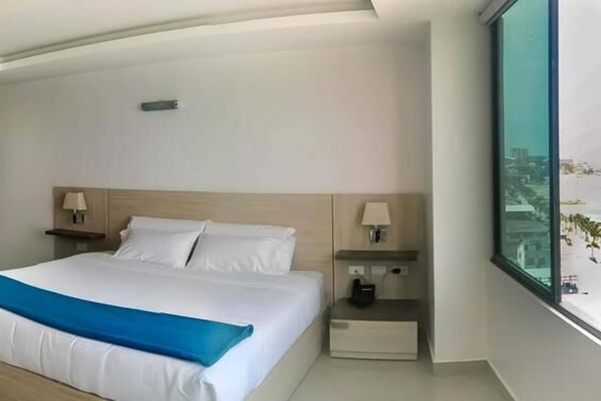 Kahden hengen classic-huone | Tallelokero huoneessa, silitysrauta/-lauta, ilmainen Wi-Fi