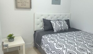 2 Schlafzimmer, Bügeleisen/Bügelbrett, kostenloses WLAN, Bettwäsche