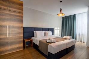 Family Room | Free WiFi