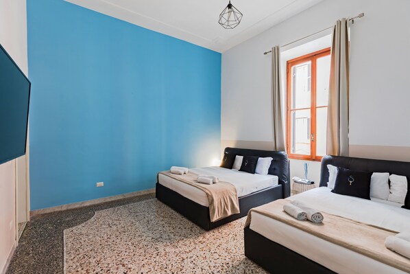 2 bedrooms, individually decorated, individually furnished, desk - A World Aparts - 55 Palermo (Rome)