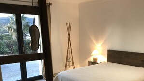 3 間睡房、熨斗/熨衫板、可攜式嬰兒床、免費 Wi-Fi