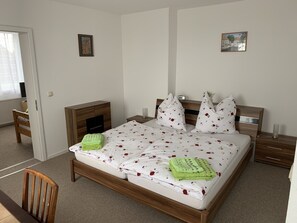 3 habitaciones, wifi gratis y ropa de cama 