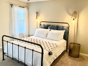 2 bedrooms, desk, iron/ironing board, travel cot