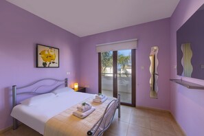 4 habitaciones, tabla de planchar con plancha y wifi 