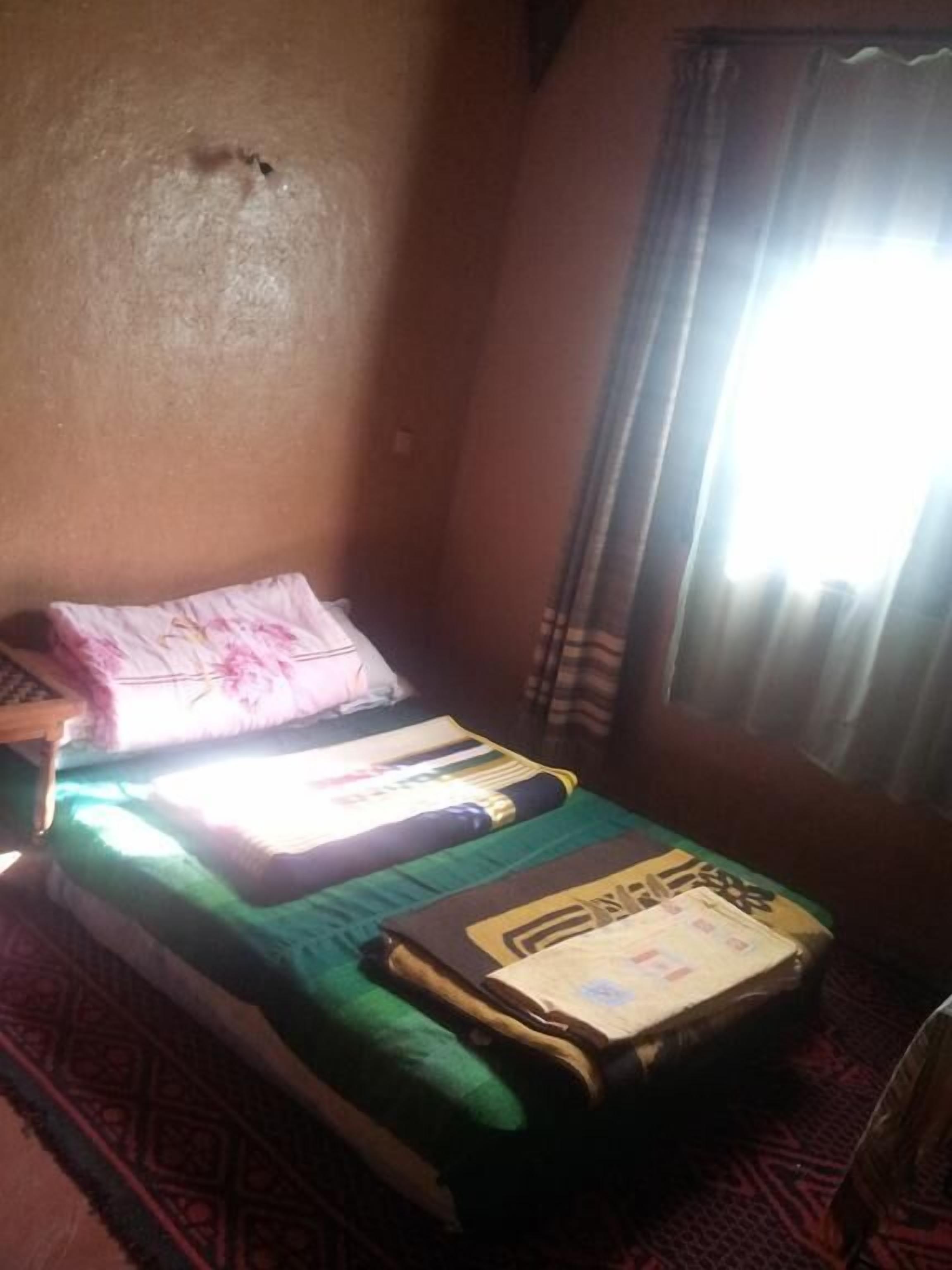 Double Room | Iron/ironing board, free WiFi, bed sheets