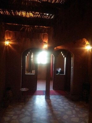 Interior entrance - La Kasbah Chez Jebrane (Skoura)