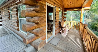 Secluded Creekside Cabin