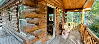 Afsondret Creek Cabin