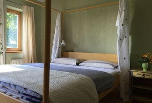 3 bedrooms, WiFi