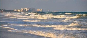 Windy Hill Villa 4 - Beach Fun