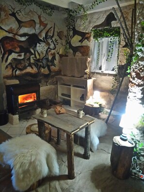 Interior - Cottage with jacuzzi year-round and swimming pool in summer located 12 KM from Sarlat (saint genies)