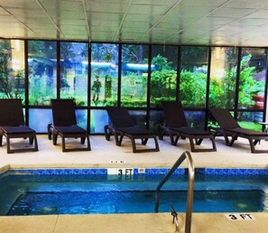 Condo (Windy Hill Villa 1 - Beach Barnacle) | Pool