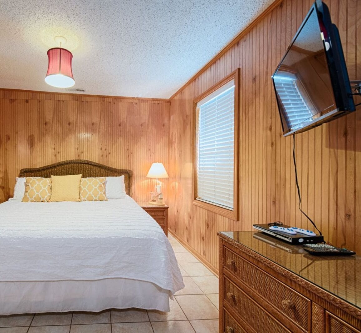 House | 1 bedroom, iron/ironing board, free WiFi