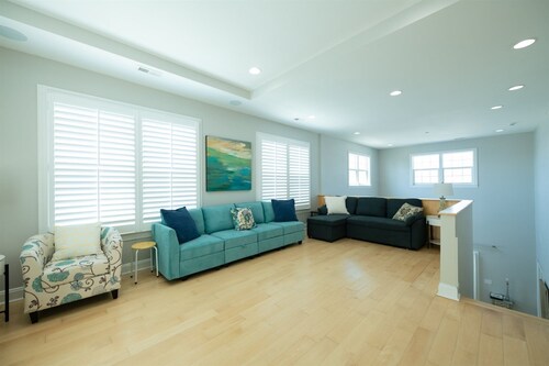 CG Beach House