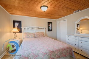 Hus | 2 soverom, skrivebord, strykejern/-brett og wi-fi (inkludert)