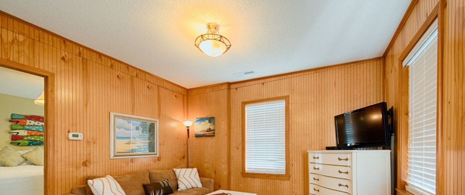House | 1 bedroom, iron/ironing board, free WiFi