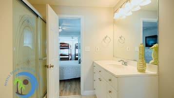 House | Bathroom