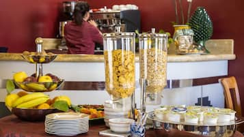 Petit déjeuner buffet compris tous les jours