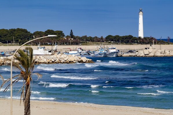 Private beach nearby, white sand - Hotel Riva Del Sole (San Vito Lo Capo)