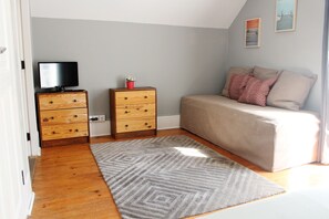 Habitación cuádruple, baño privado | Wifi gratis