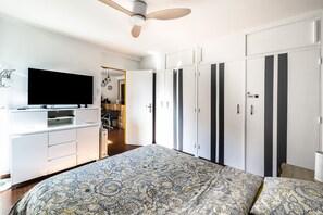 2 camere, ferro/asse da stiro, Wi-Fi gratuito