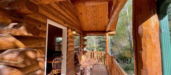 Secluded Creekside Cabin