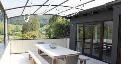 Lake View Okareka - Lake Okareka Holiday Home