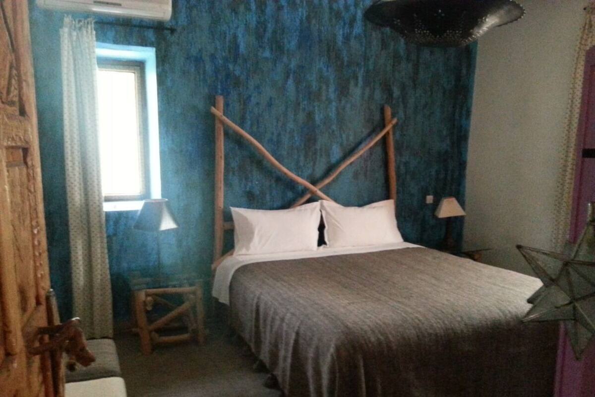 Habitación | Cunas gratuitas y ropa de cama