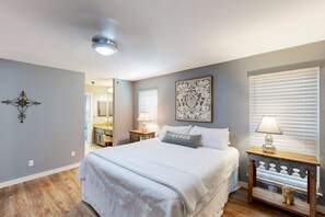 3 habitaciones, tabla de planchar con plancha y acceso a internet 