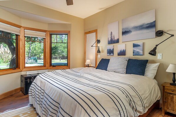 2 Schlafzimmer, Schreibtisch, kostenloses WLAN, Bettwäsche