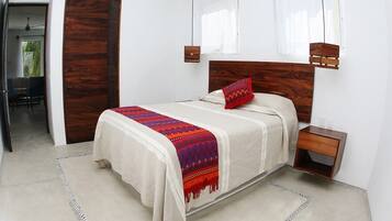 Premium Villa | 2 bedrooms, in-room safe, laptop workspace, blackout drapes