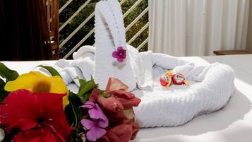 Double Room | Blackout drapes, free WiFi, bed sheets