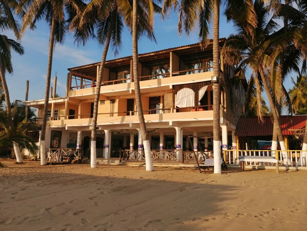 Front of property - Hotel Restaurante Rocío By Rotamundos (Acapulco)