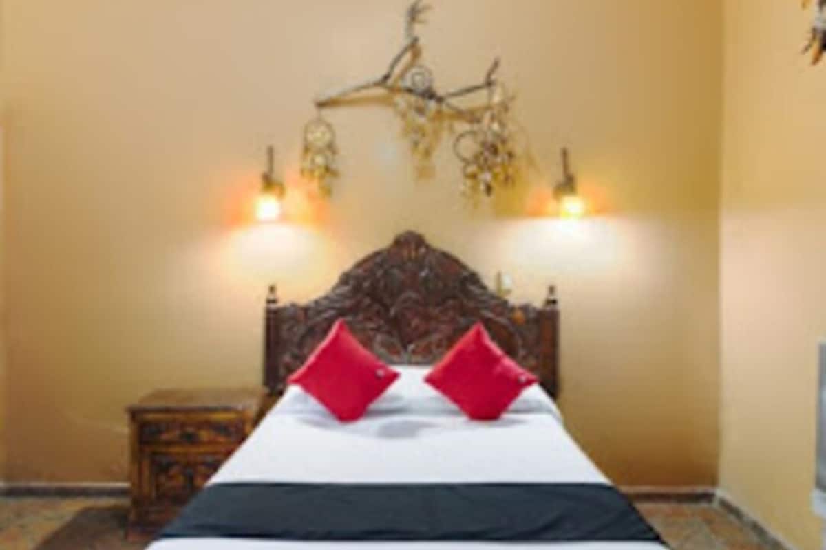 Standardzimmer | Schreibtisch, Bügeleisen/Bügelbrett, kostenloses WLAN, Bettwäsche