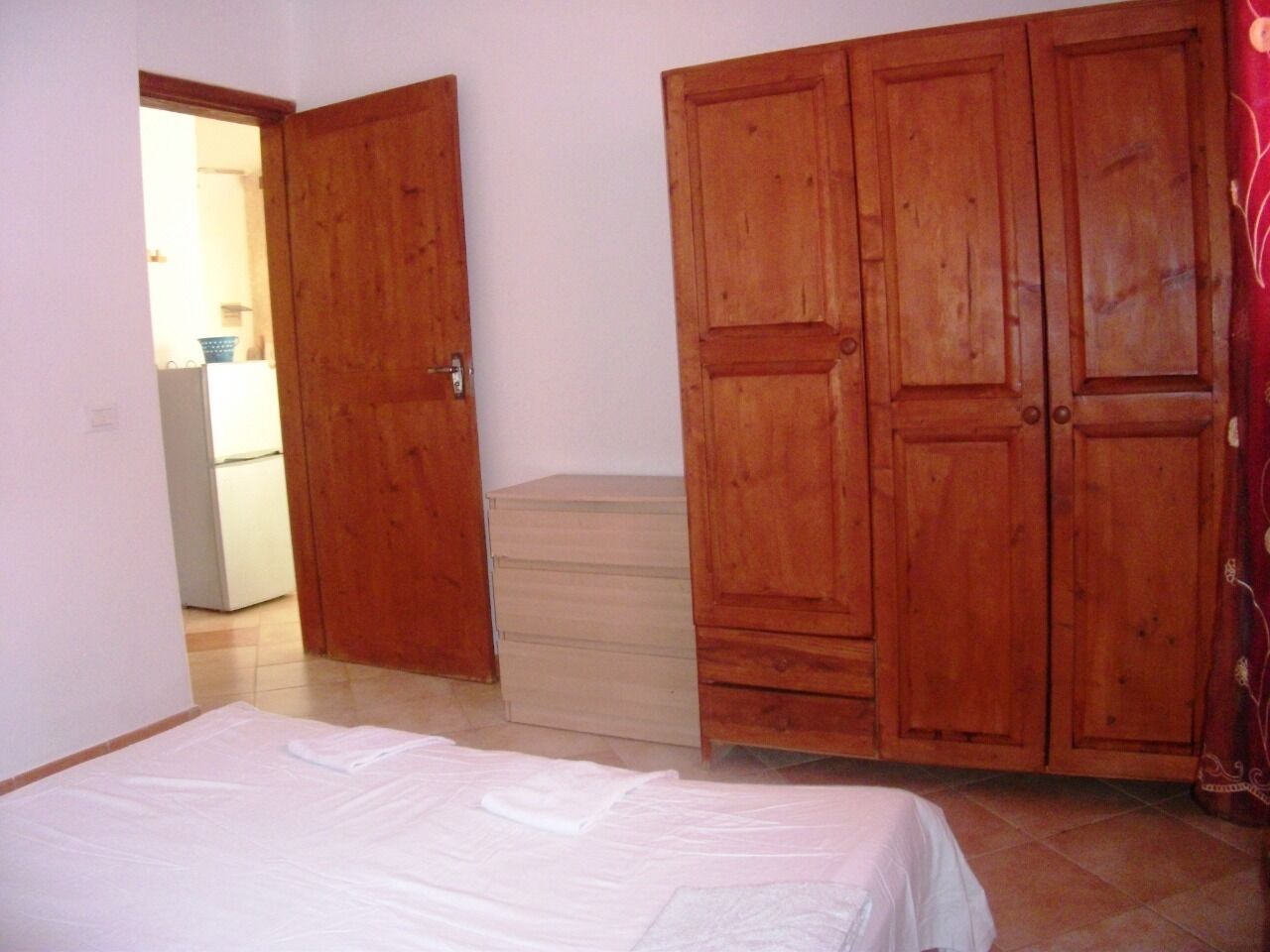 Apartamento Confort, 1 habitación | Escritorio, espacio para trabajar con un portátil, cortinas opacas