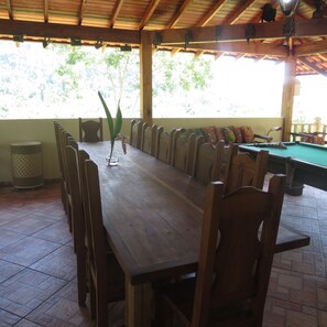 Outdoor dining - Simple and cozy villa w / pool !!! (paraty)