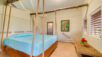 14 bedrooms, free WiFi, bed sheets, wheelchair access
