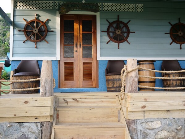 Pirates theme cottage